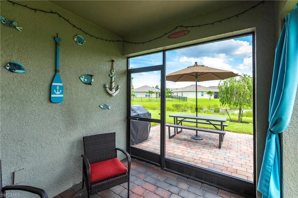 3313 Acapulco CIR, Cape Coral, FL 33909,2025000122