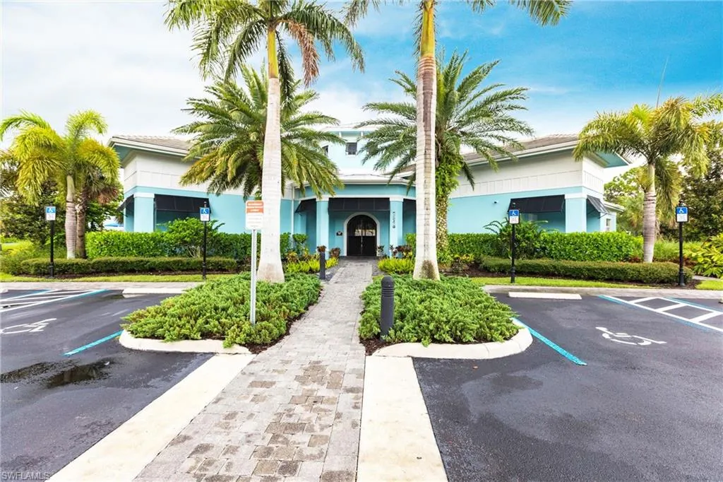 3313 Acapulco CIR, Cape Coral, FL 33909,2025000122