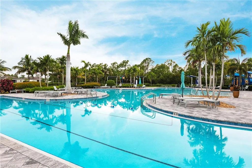 3313 Acapulco CIR, Cape Coral, FL 33909,2025000122