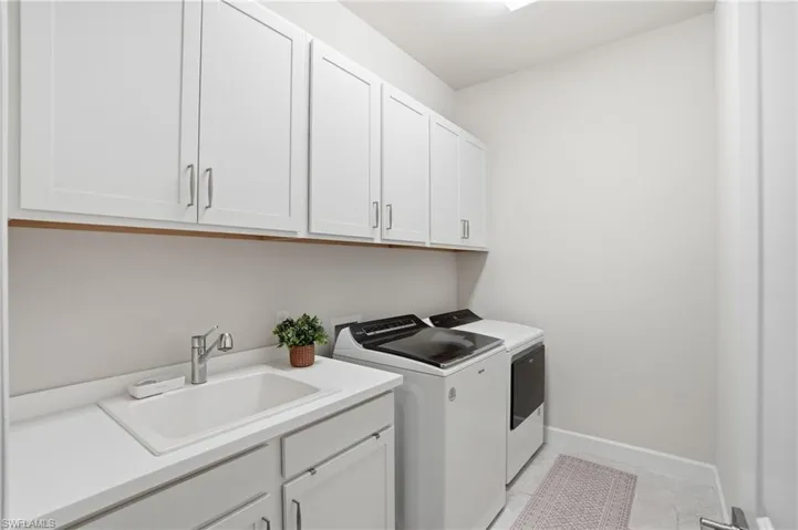 19696 Aqua View Ln, Fort Myers, Florida 33913