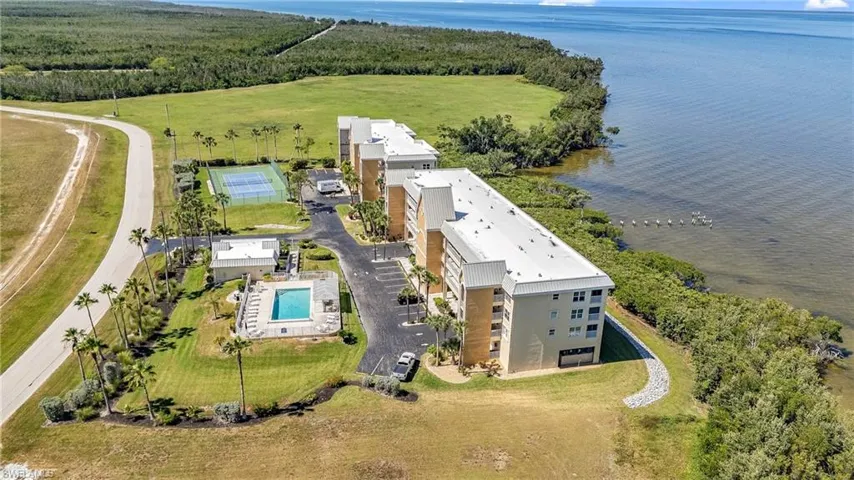 Looking south with Ponce De Leon Park in the distance