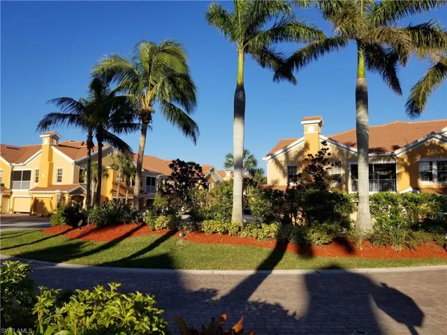 1842  Concordia Lake  CIR, Cape Coral, FL 33909
