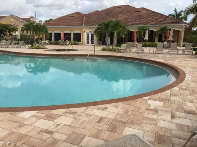 1842  Concordia Lake  CIR, Cape Coral, FL 33909