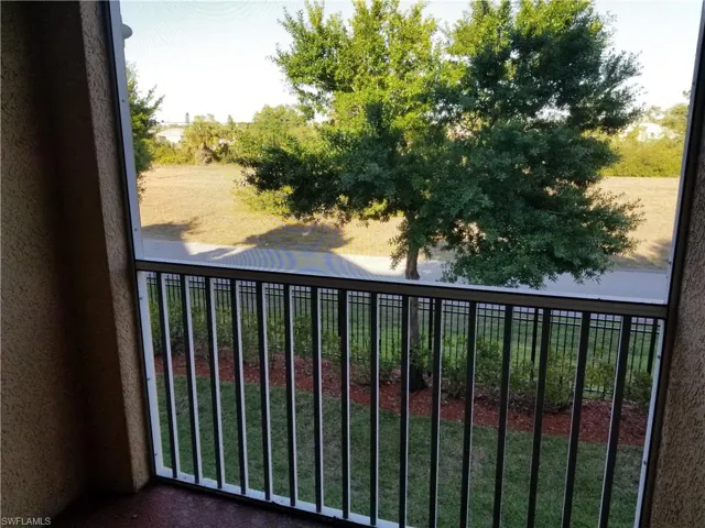 1842  Concordia Lake  CIR, Cape Coral, FL 33909