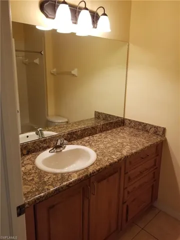 1842  Concordia Lake  CIR, Cape Coral, FL 33909