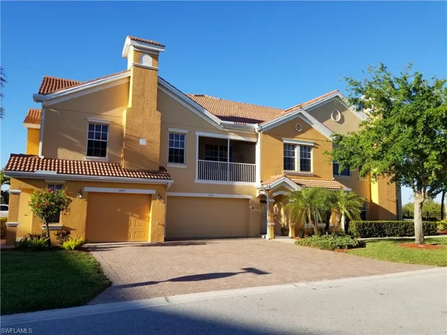 1842  Concordia Lake  CIR, Cape Coral, FL 33909