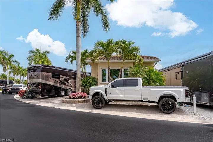 13410 Snook Cir, Naples, Florida 34114
