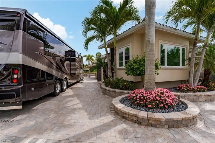 13410 Snook Cir, Naples, Florida 34114
