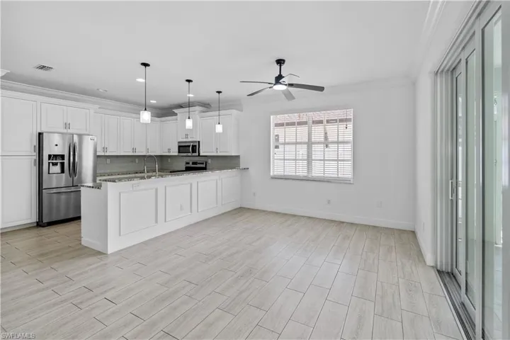 183  7th  ST, Naples, FL 34113