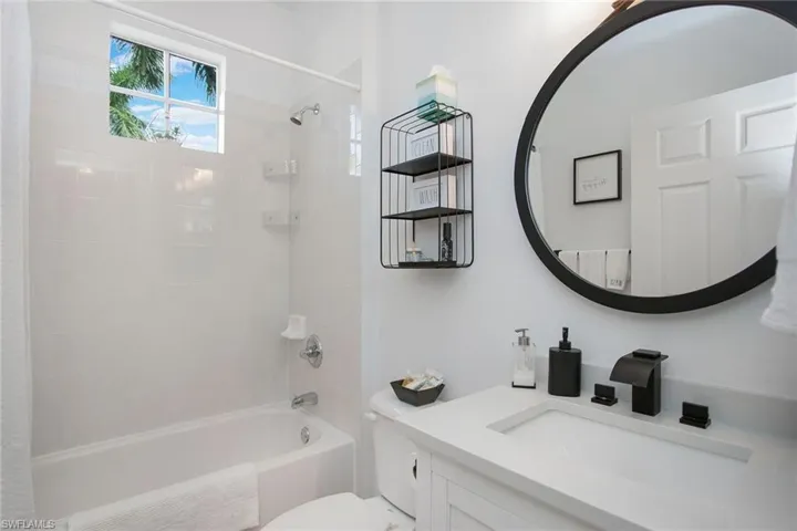 14150  Winchester  CT, Naples, FL 34114