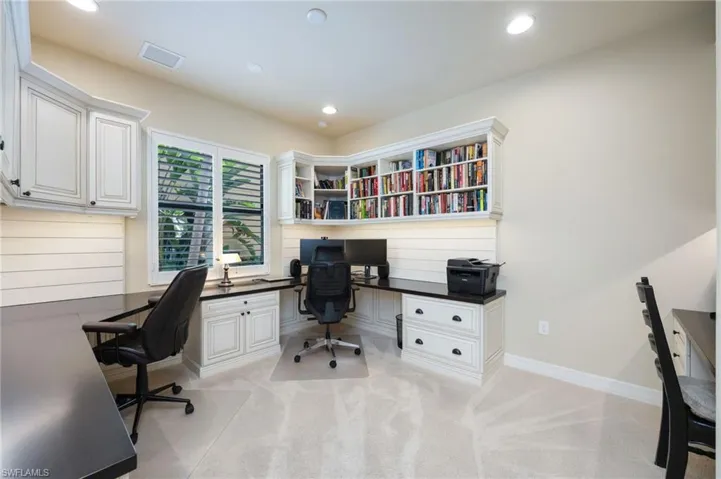 3335 Pacific Dr, Naples, Florida 34119