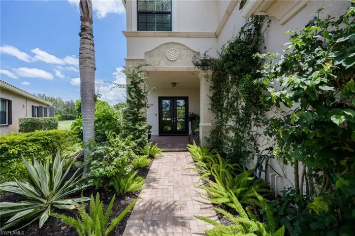 3335 Pacific Dr, Naples, Florida 34119