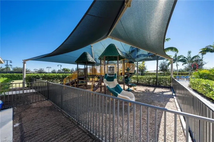 3335 Pacific Dr, Naples, Florida 34119
