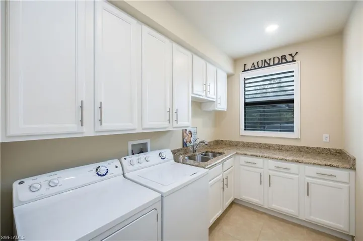 3335 Pacific Dr, Naples, Florida 34119