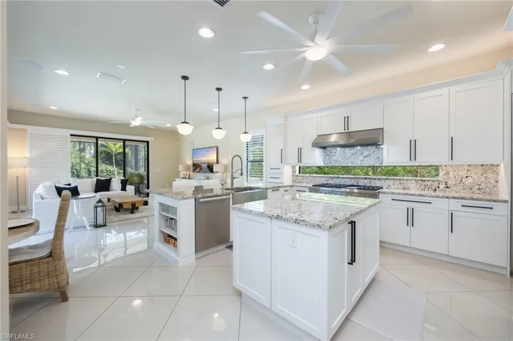 3335 Pacific Dr, Naples, Florida 34119