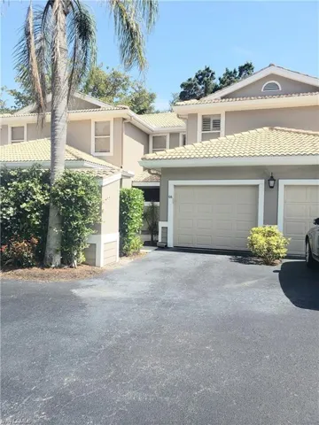 386  Emerald Bay  CIR, Naples, FL 34110