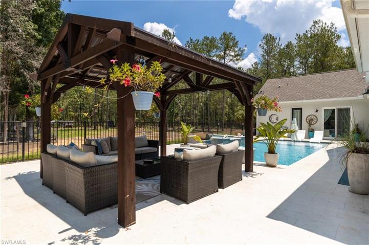 Back Porch/Pool/Lanai Area