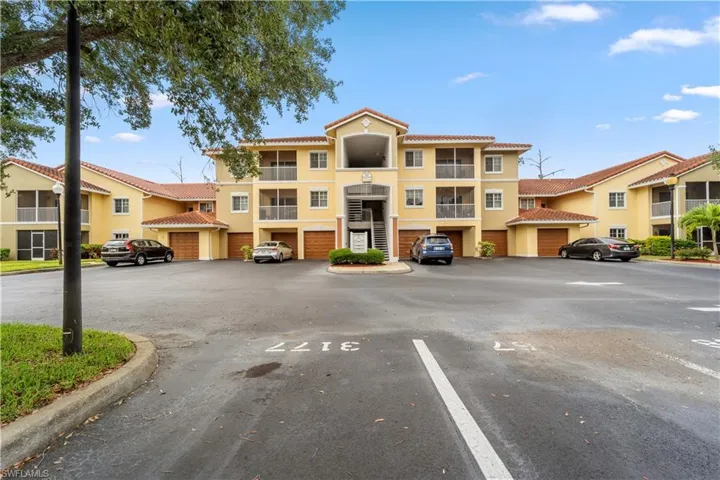 13141 Bella Casa Cir 3177, Fort Myers, Florida 33966