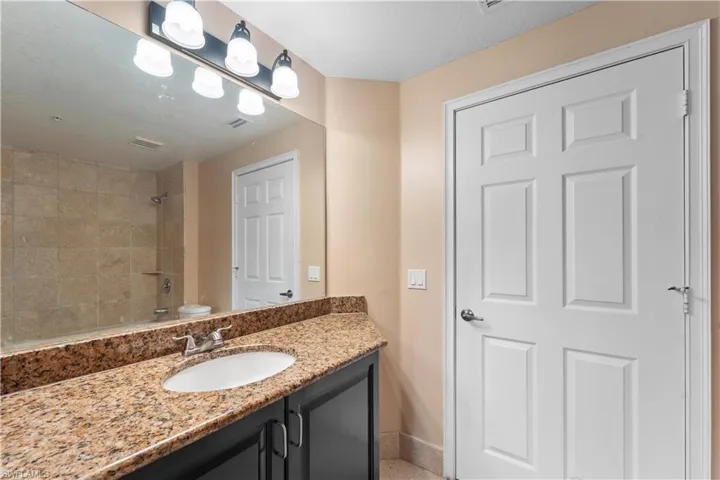 13141 Bella Casa Cir 3177, Fort Myers, Florida 33966