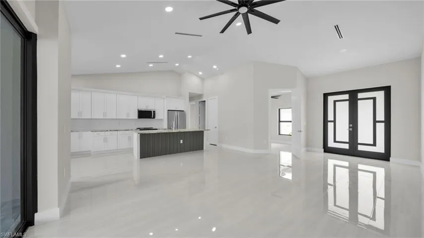 522 NE 5TH  PL, Cape Coral, FL 33909