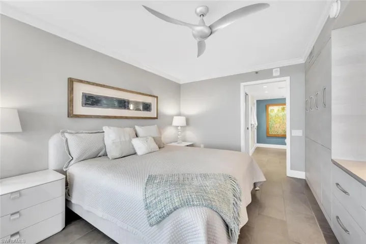 6585 Nicholas Blvd 1903, Naples, Florida 34108