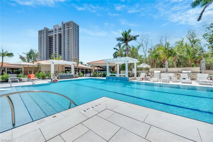 6585 Nicholas Blvd 1903, Naples, Florida 34108