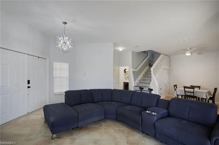 9130 Spring Mountain Way, Fort Myers, Florida 33908