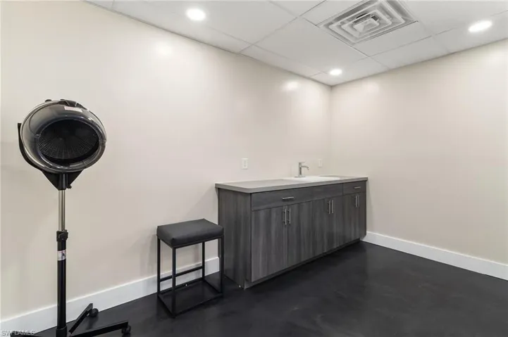 1900 Tamiami Trl C, Punta Gorda, Florida 33950