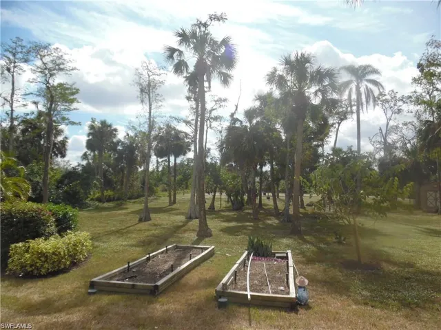 Beautiful park like setting