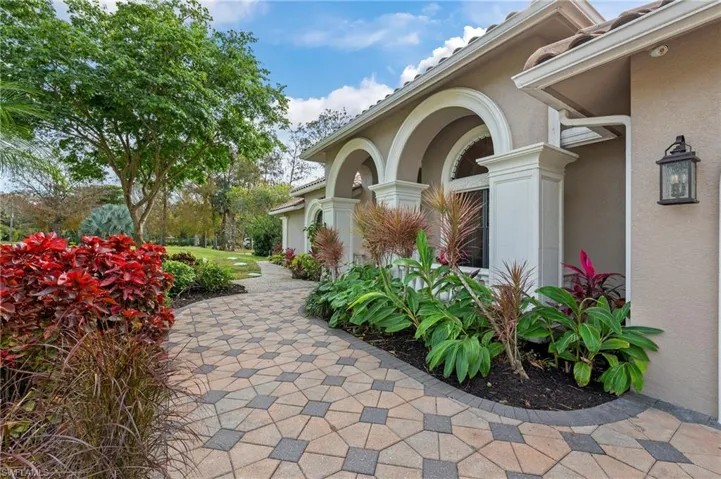 4320  15th SW AVE, Naples, FL 34116