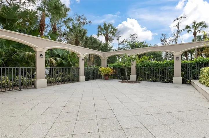 4320  15th SW AVE, Naples, FL 34116