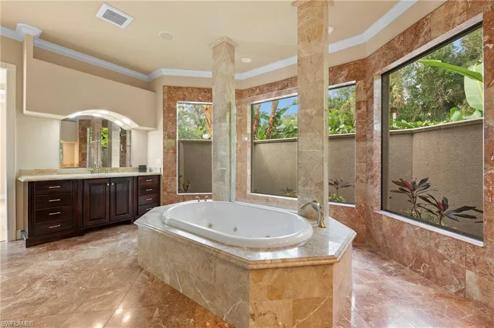 4320  15th SW AVE, Naples, FL 34116
