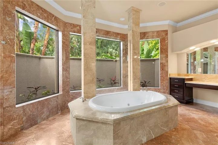 4320  15th SW AVE, Naples, FL 34116