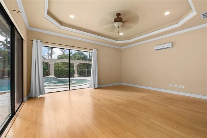 4320  15th SW AVE, Naples, FL 34116