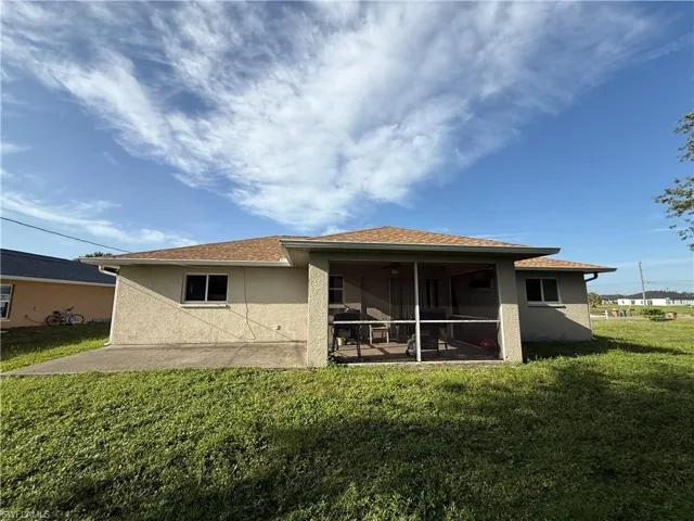 827 Ne 17th Ter, Cape Coral, Florida 33909