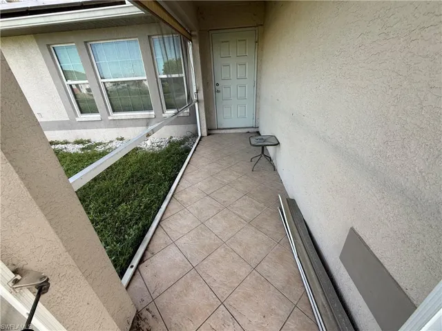 827 Ne 17th Ter, Cape Coral, Florida 33909