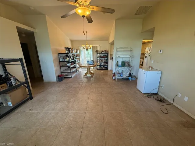 827 Ne 17th Ter, Cape Coral, Florida 33909