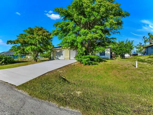 3003  Gilbert S AVE, Lehigh Acres, FL 33973