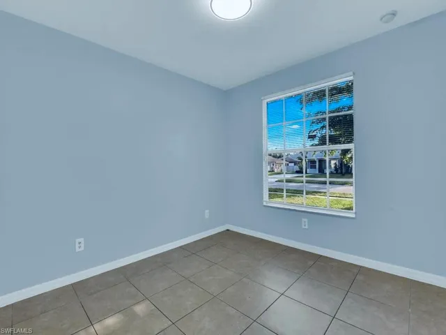 3003  Gilbert S AVE, Lehigh Acres, FL 33973
