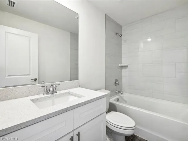 1212 NW 17th  ST, Cape Coral, FL 33993