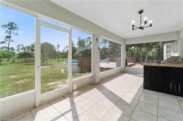 2960  38th SE AVE, Naples, FL 34117