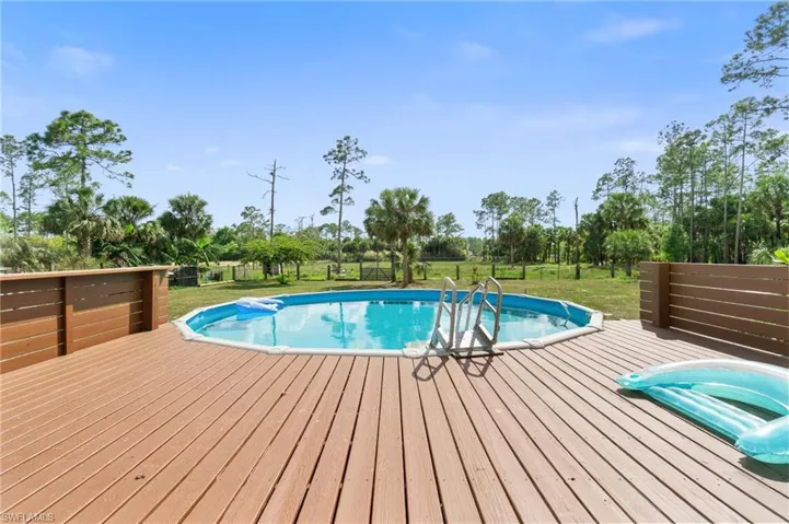 2960  38th SE AVE, Naples, FL 34117
