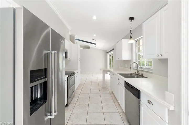 2960  38th SE AVE, Naples, FL 34117