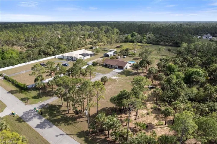 2960  38th SE AVE, Naples, FL 34117
