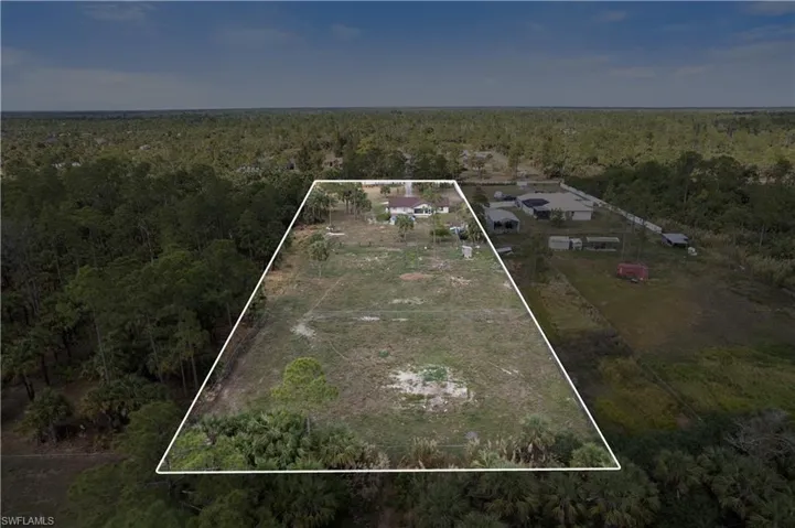 2960  38th SE AVE, Naples, FL 34117