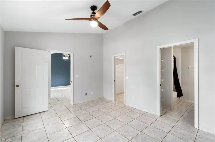 2960  38th SE AVE, Naples, FL 34117