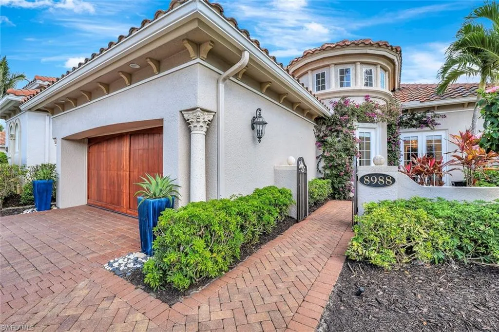 8988 Cherry Oaks TRL, Naples, FL 34114,225015818