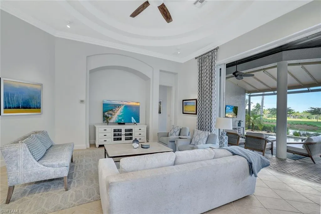 8988 Cherry Oaks TRL, Naples, FL 34114,225015818
