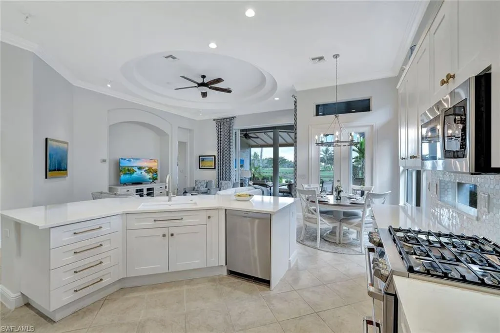 8988 Cherry Oaks TRL, Naples, FL 34114,225015818