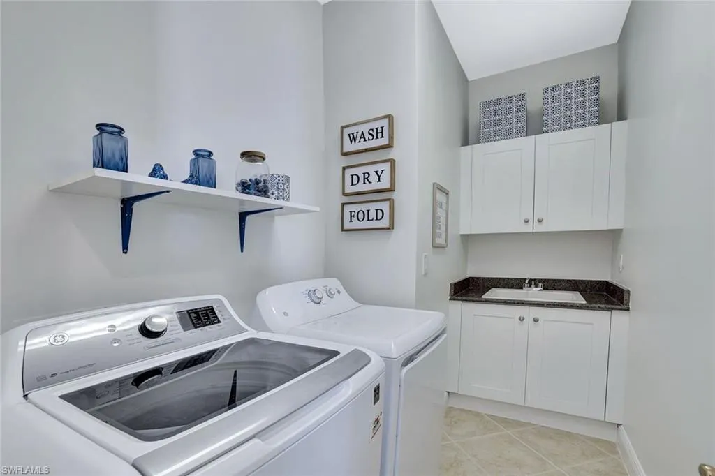 8988 Cherry Oaks TRL, Naples, FL 34114,225015818